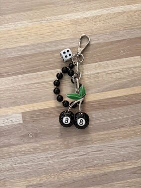Magic Eight Ball Cherry Keychain 🖤